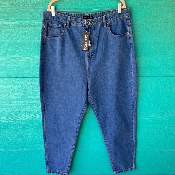 CLEARANCE BOOHOO MOM JEANS MEDIUM WASH SIZE 14 NWT - Picture 2 of 8